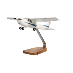 Cessna 172 Skyhawk SP (Blue) Clear Canopy Large Mahogany Model