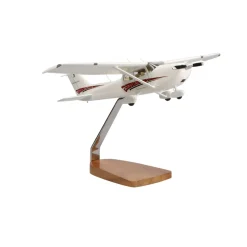 Cessna 172 Skyhawk SP (Red) Clear Canopy Large Mahogany Model