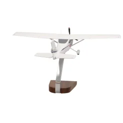 Cessna 182 Skylane (White) Large Mahogany Model