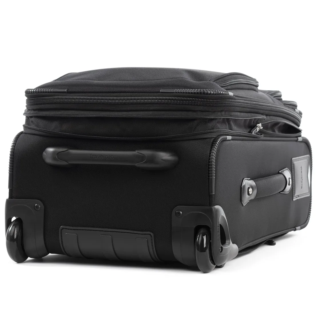 Travelpro FlightCrew5 22" Expandable Rollaboard: Durable Luggage for Aviation Professionals