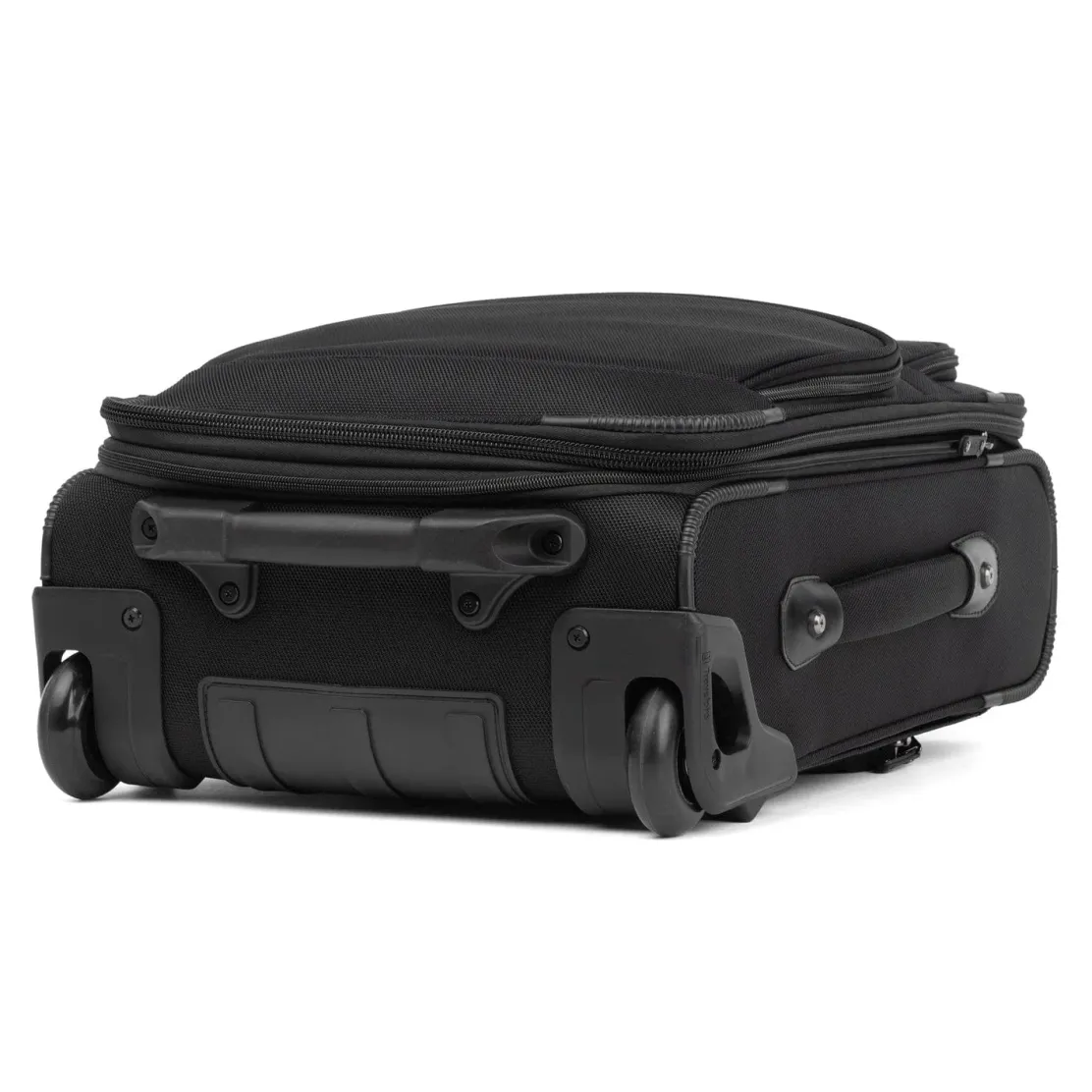Travelpro FlightCrew5 Slim Expandable Rollaboard: Durable Luggage for Aviation Professionals
