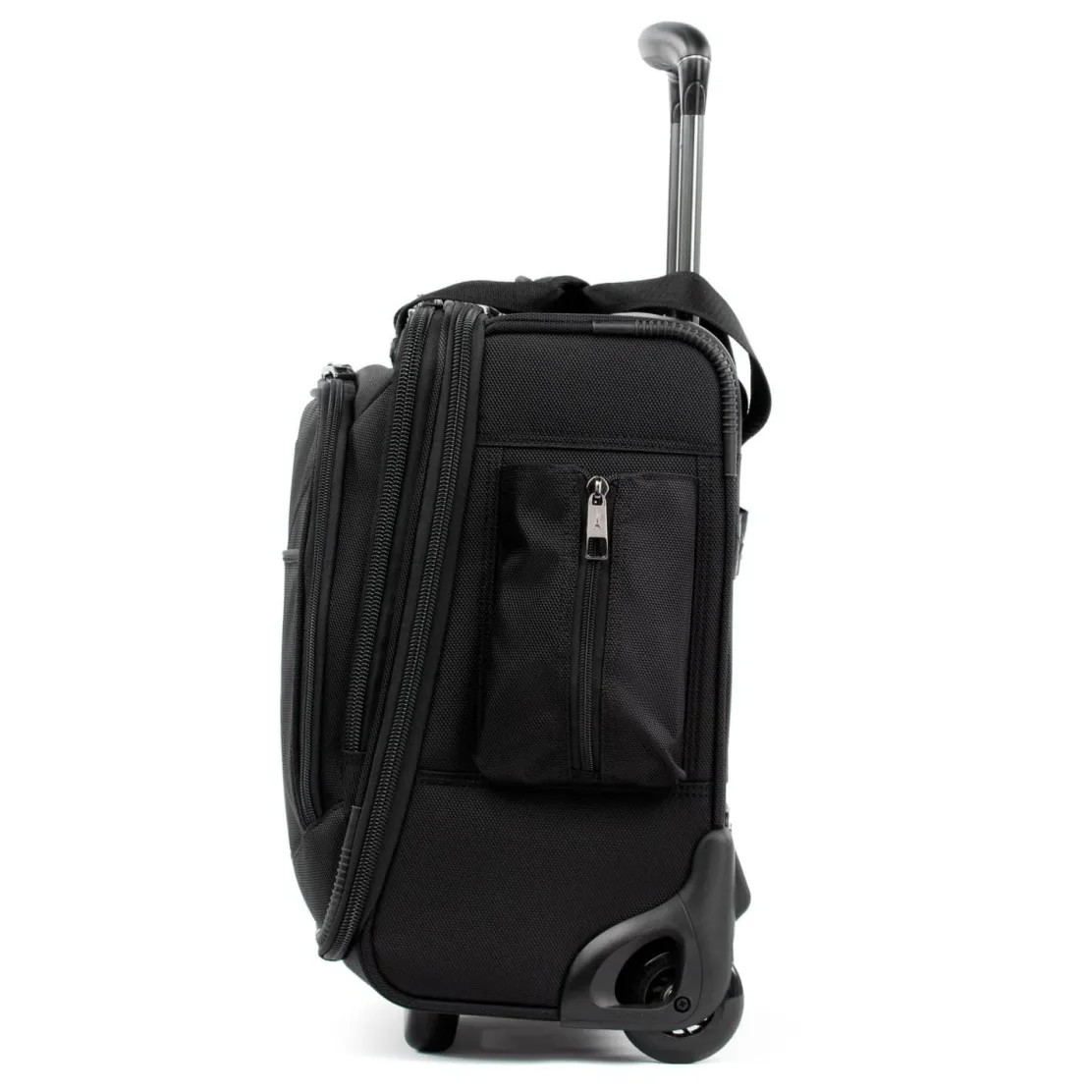 Travelpro FlightCrew5 Vertical Rolling Overnighter: Durable Luggage for Aviation Professionals